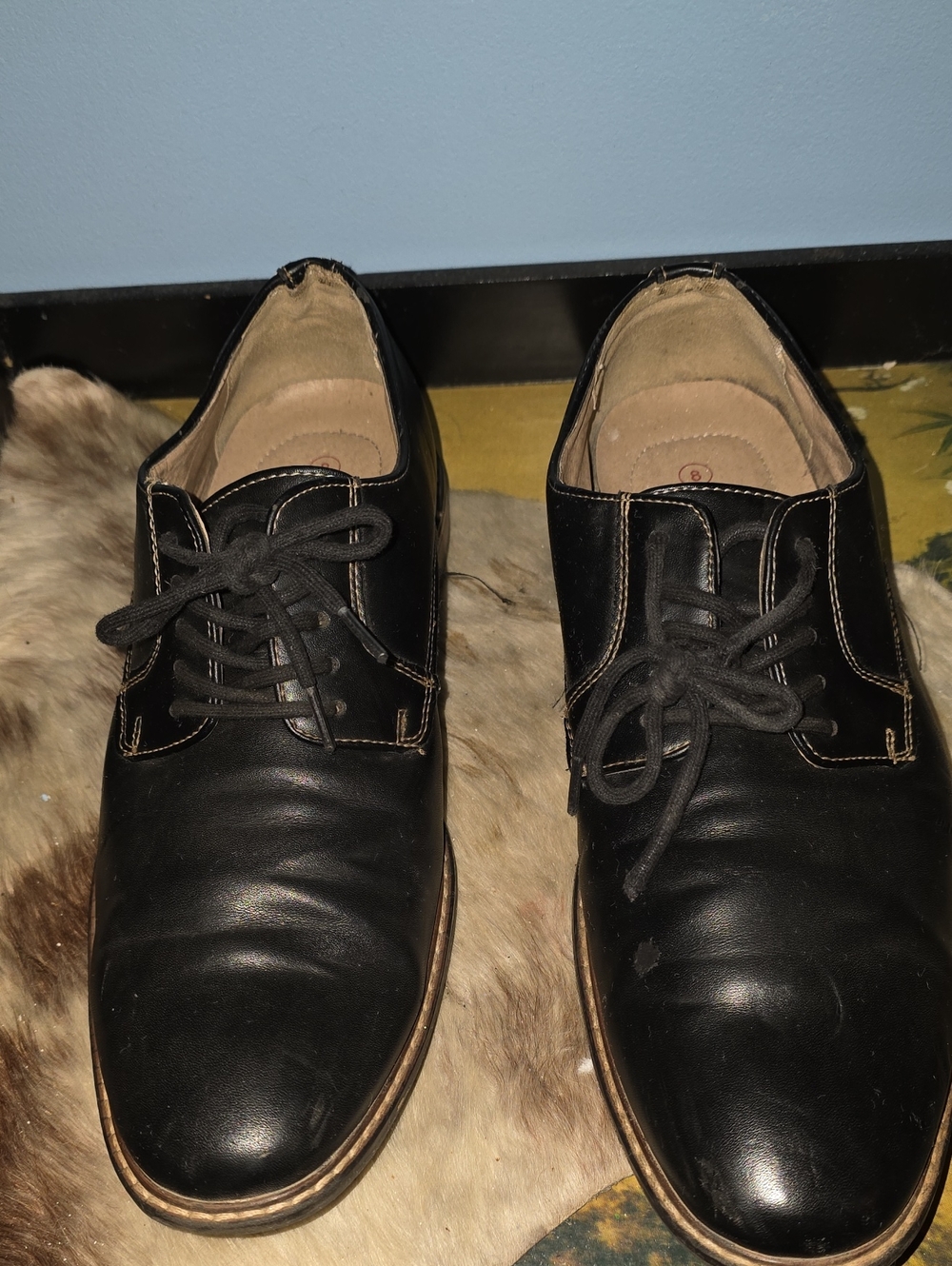 Dexter Black Leather Lace-Up Oxfords with Contrast Stitching